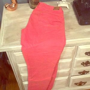 American Eagle coral stretch skinny leg pants